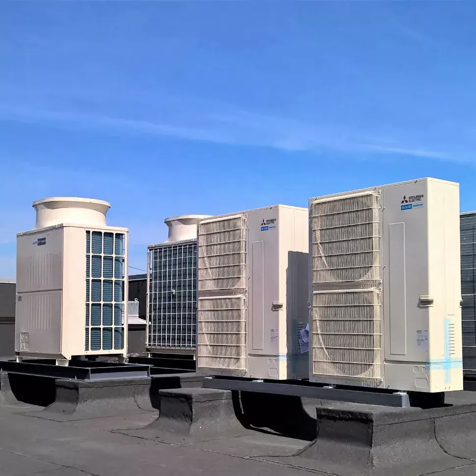 Atendimento técnico de climatização comercial em Recife